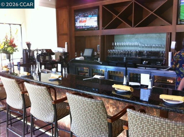 2057 Golden Rain Rd 8, Walnut Creek, CA 94595