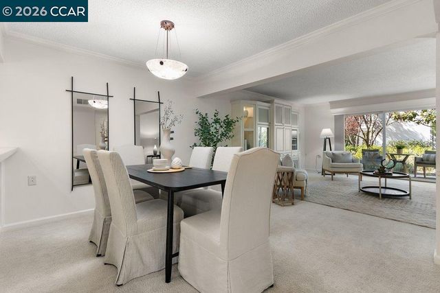 2057 Golden Rain Rd 8, Walnut Creek, CA 94595