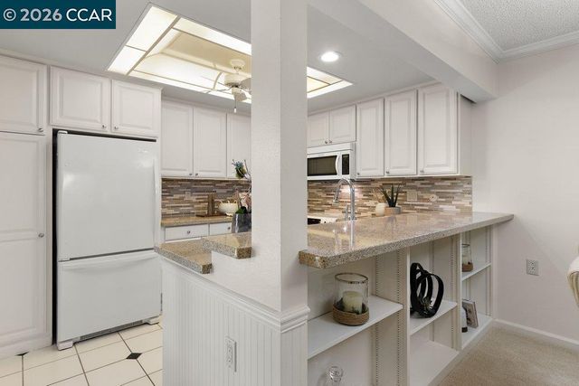 2057 Golden Rain Rd 8, Walnut Creek, CA 94595