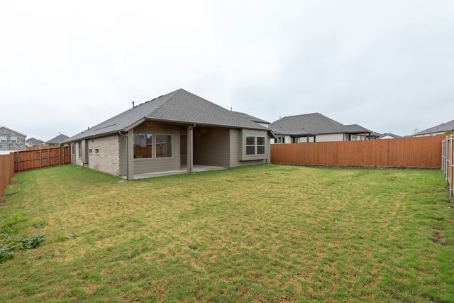 4043 Bedford Drive, Heartland, TX 75114