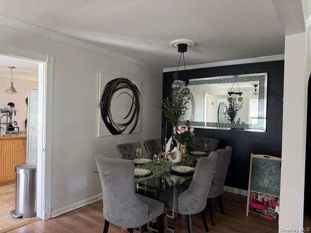 231 Dorchester Road, Garden City, NY 11530