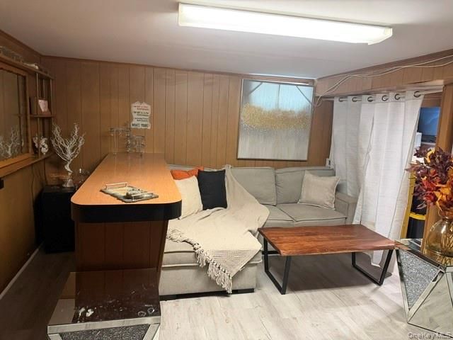 231 Dorchester Road, Garden City, NY 11530