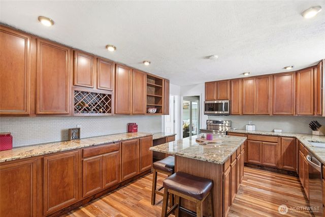 381 N Cascade Street, Buckley, WA 98321