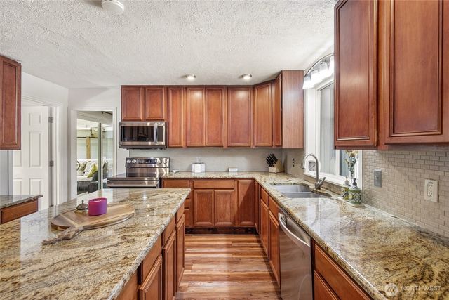 381 N Cascade Street, Buckley, WA 98321
