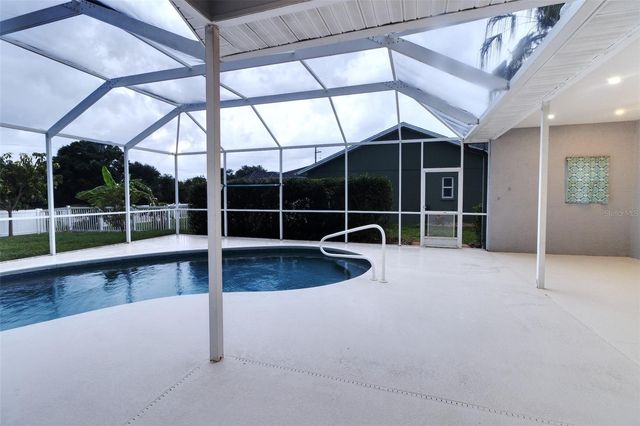 6734 60TH STREET CIRCLE E, Palmetto, FL 34221