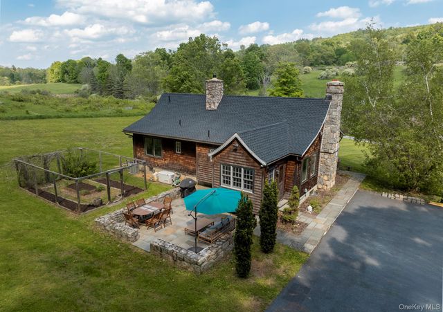 3881 ROUTE 44, Millbrook, NY 12545