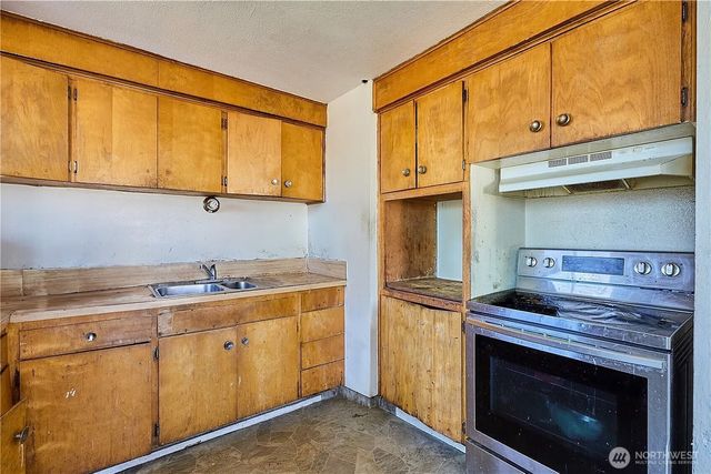 1416 E 38th Street, Tacoma, WA 98404