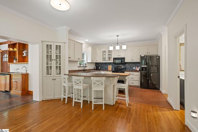 24 Hawk Nest Road, Travelers Rest, SC 29690