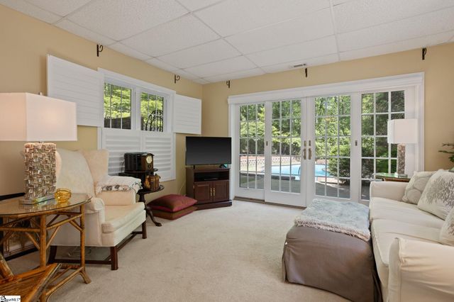 24 Hawk Nest Road, Travelers Rest, SC 29690