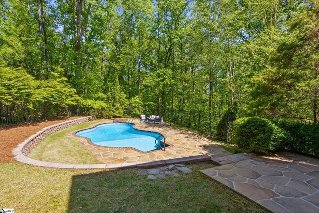 24 Hawk Nest Road, Travelers Rest, SC 29690