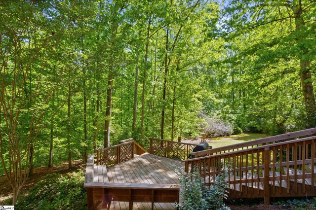 24 Hawk Nest Road, Travelers Rest, SC 29690