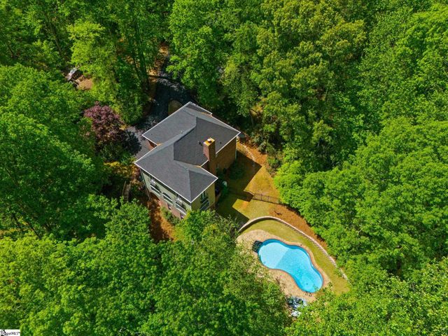 24 Hawk Nest Road, Travelers Rest, SC 29690