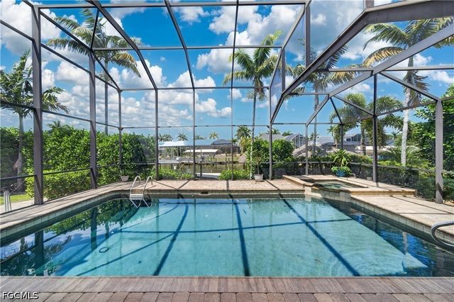 1513 SW 58th ST, Cape Coral, FL 33914