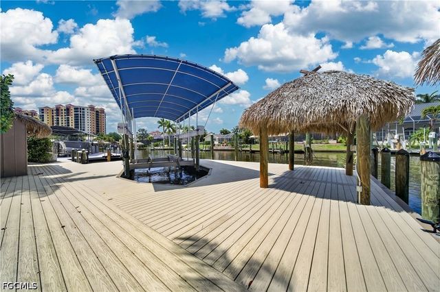 1513 SW 58th ST, Cape Coral, FL 33914