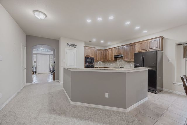 305 Village Drive, Red Oak, TX 75154