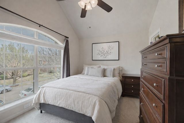 305 Village Drive, Red Oak, TX 75154