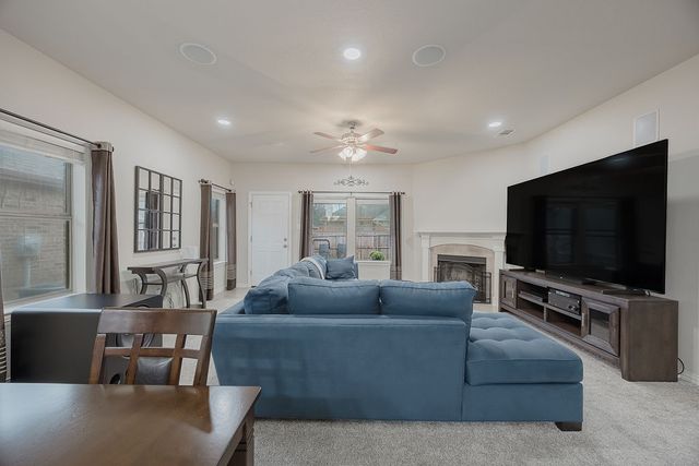 305 Village Drive, Red Oak, TX 75154