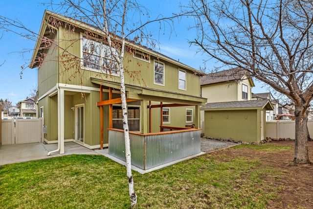 641 SE Glengarry Place, Bend, OR 97702