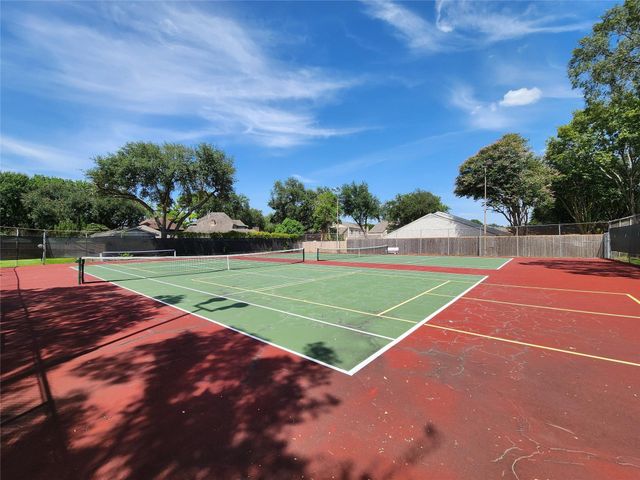 12131 Ella Lee Lane, Houston, TX 77077