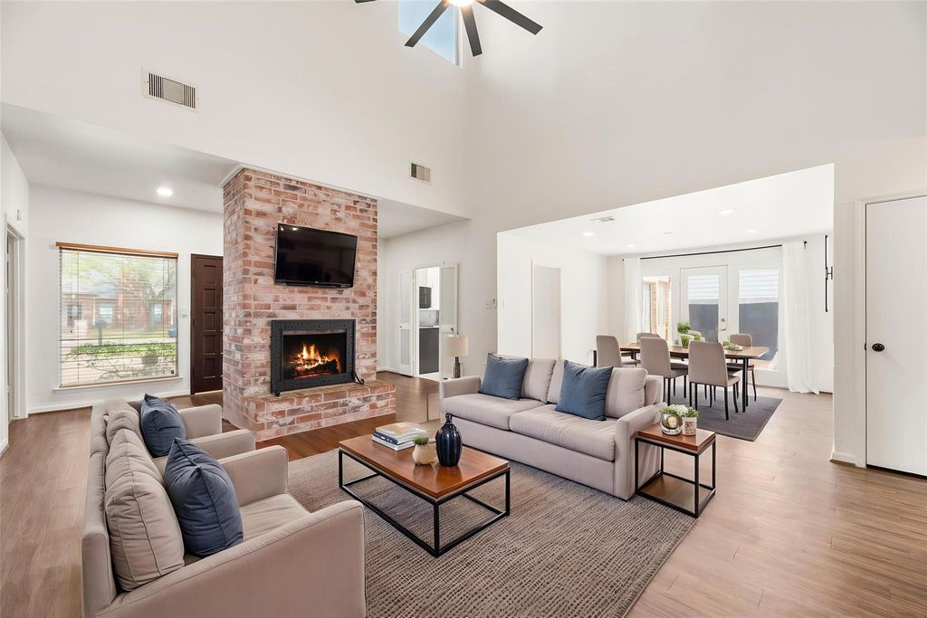 12131 Ella Lee Lane, Houston, TX 77077