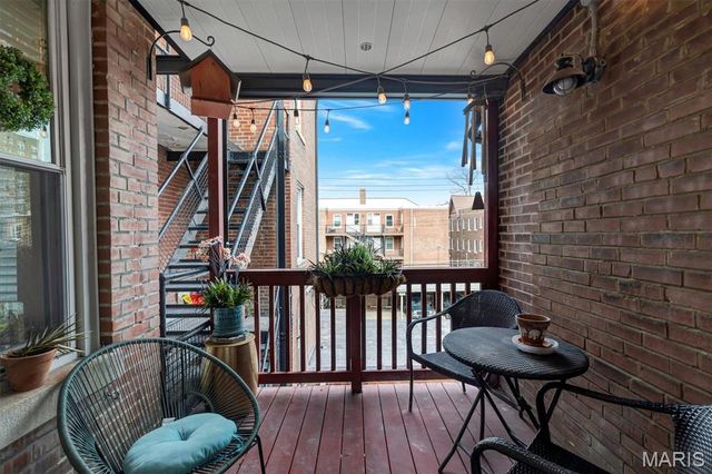 6253 Rosebury Avenue 2E, St Louis, MO 63105