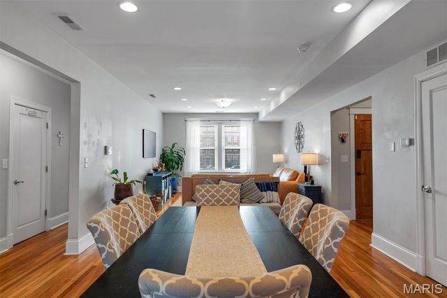 6253 Rosebury Avenue 2E, St Louis, MO 63105