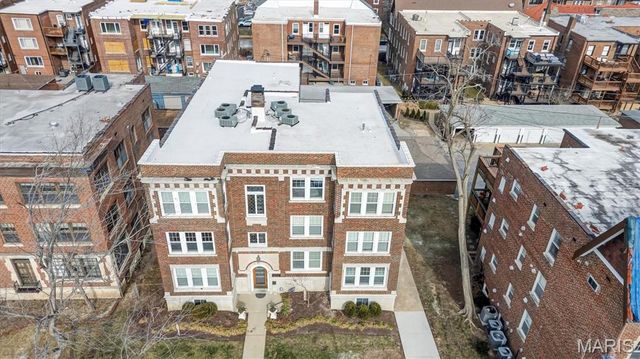 6253 Rosebury Avenue 2E, St Louis, MO 63105