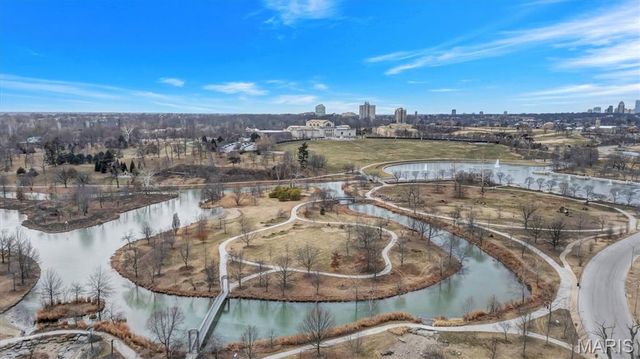 6253 Rosebury Avenue 2E, St Louis, MO 63105