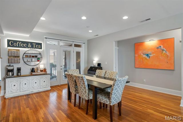 6253 Rosebury Avenue 2E, St Louis, MO 63105