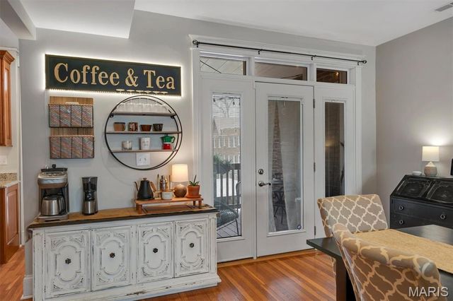 6253 Rosebury Avenue 2E, St Louis, MO 63105