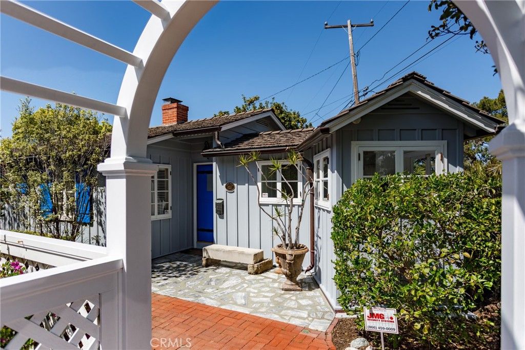 1215 Brangwyn Way, Laguna Beach, CA 92651