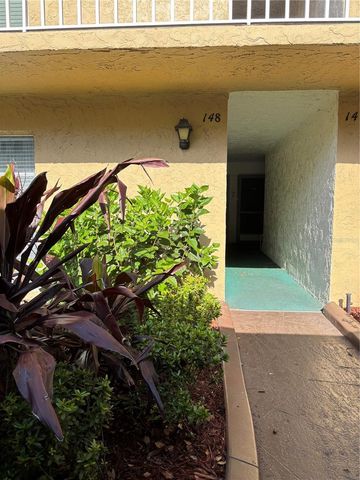 225 COUNTRY CLUB DRIVE E148, Largo, FL 33771