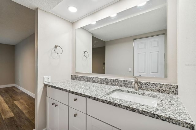 225 COUNTRY CLUB DRIVE E148, Largo, FL 33771