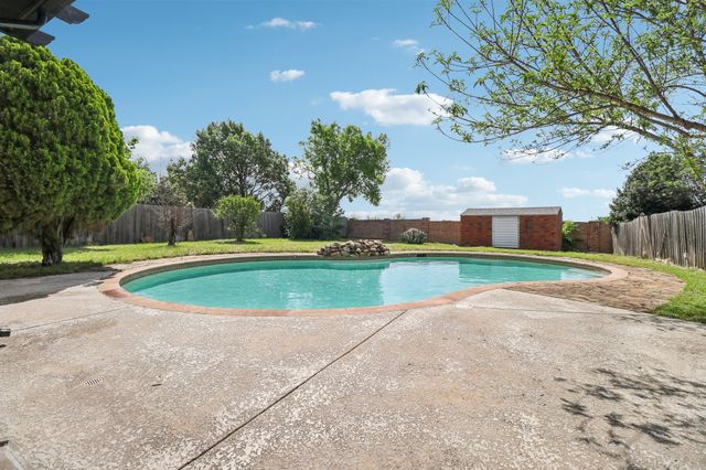 514 Palm Desert Drive, Garland, TX 75044