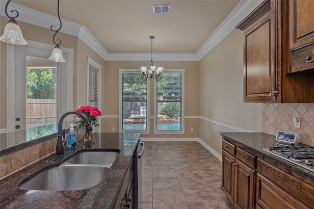 306 Tottenham Court, Bossier City, LA 71111