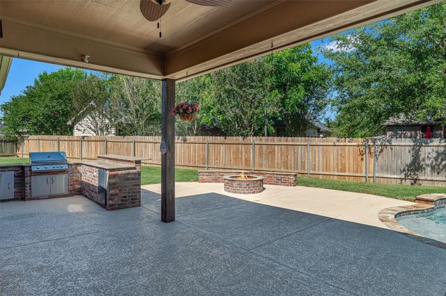 306 Tottenham Court, Bossier City, LA 71111