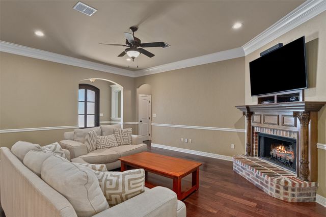 306 Tottenham Court, Bossier City, LA 71111