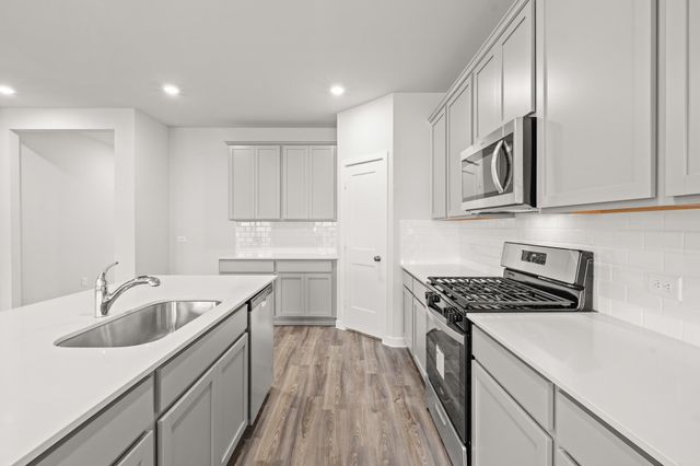 11502 Youngquist Drive, Mont Belvieu, TX 77535