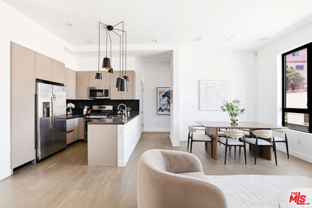 1819 Veteran Avenue, Los Angeles, CA 90025