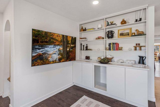 25835 Wild Rose Lane, Excelsior, MN 55331