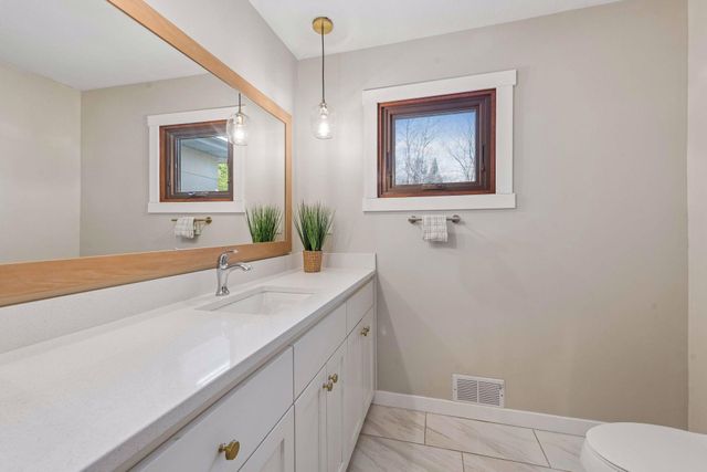 25835 Wild Rose Lane, Excelsior, MN 55331