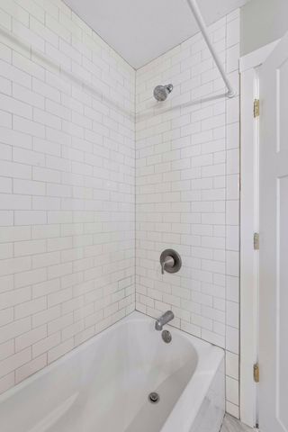 25835 Wild Rose Lane, Excelsior, MN 55331