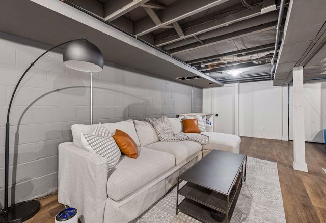 25835 Wild Rose Lane, Excelsior, MN 55331