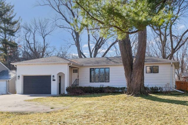 25835 Wild Rose Lane, Excelsior, MN 55331