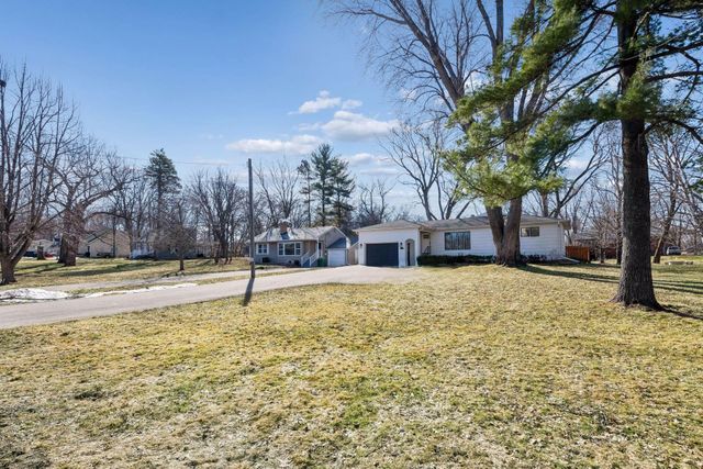 25835 Wild Rose Lane, Excelsior, MN 55331