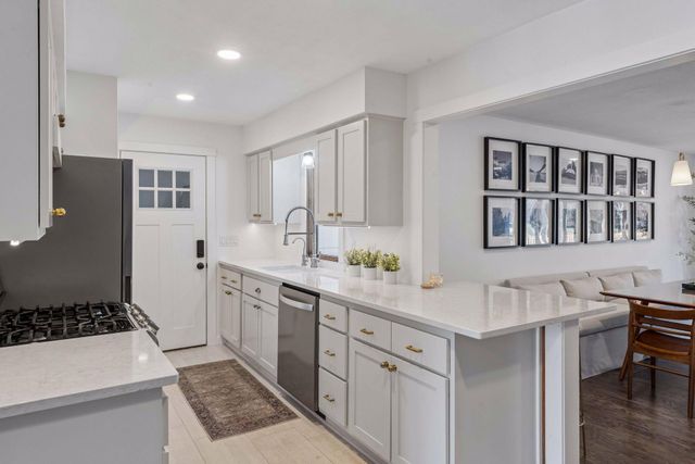 25835 Wild Rose Lane, Excelsior, MN 55331