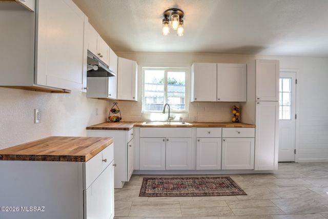 810 E Water Street, Tucson, AZ 85719