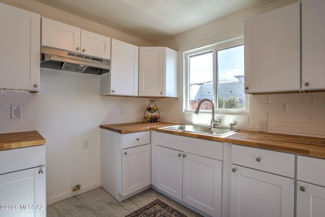 810 E Water Street, Tucson, AZ 85719