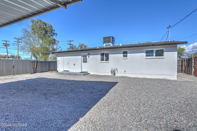 810 E Water Street, Tucson, AZ 85719