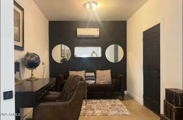 1055 E Whitton Avenue, Phoenix, AZ 85014